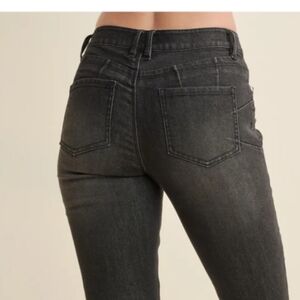 VENUS Black Skinny Jeans High-Rise Contouring